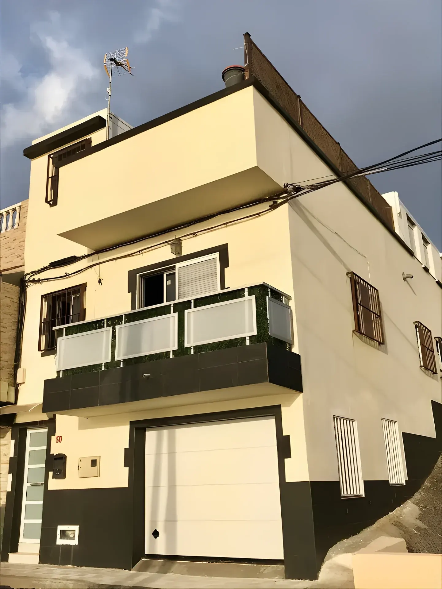 Fachada del edificio de Bruno's House Apartments